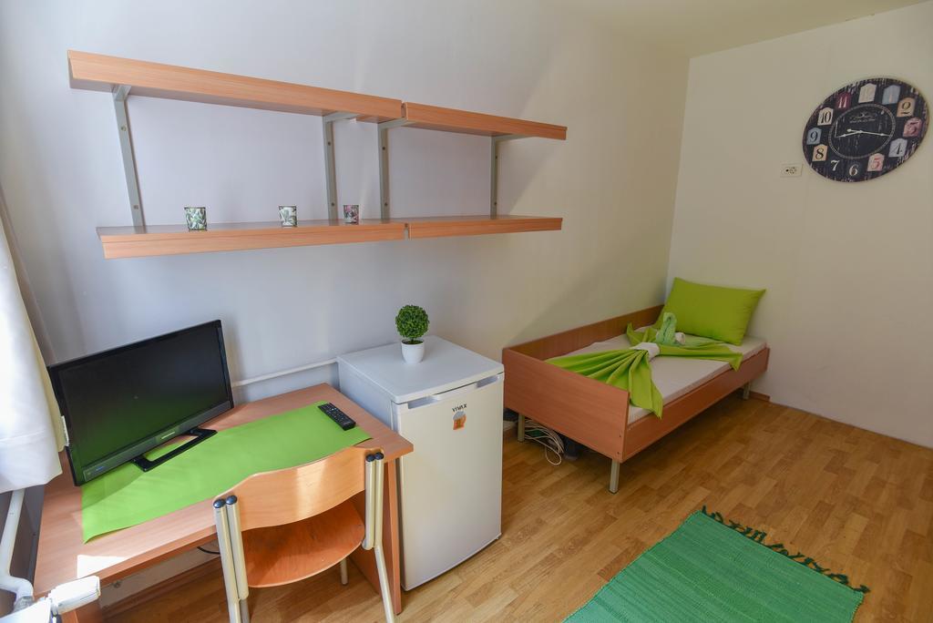 Hostel Studentski Centar Мостар Экстерьер фото